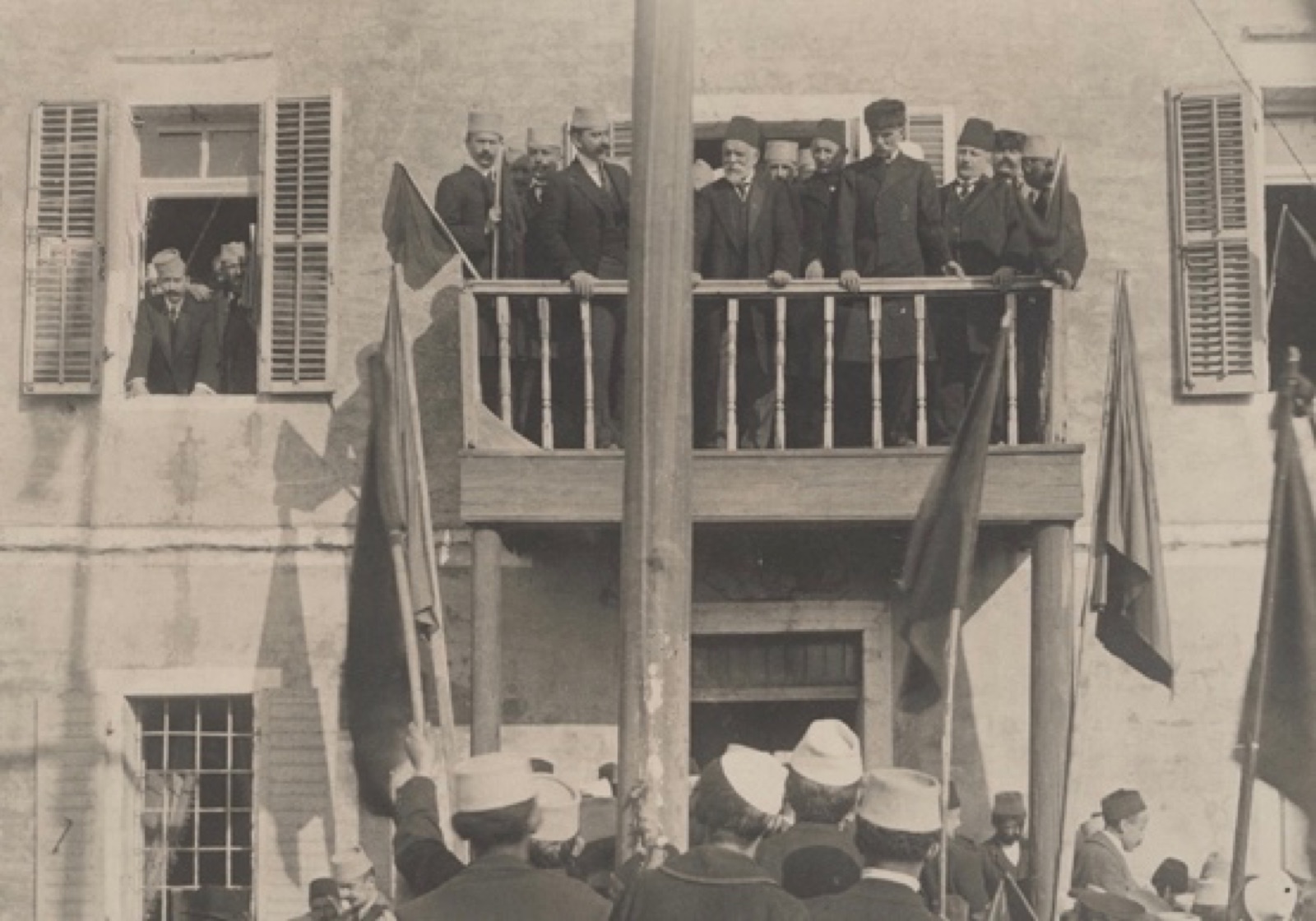Ismail Qemali and his cabinet on 28 November 1913, marking the first anniversary of Albanian independence in Vlora.