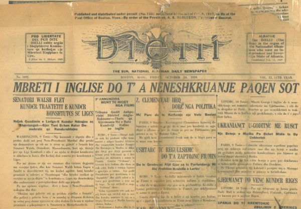Front page of Dielli, 1919